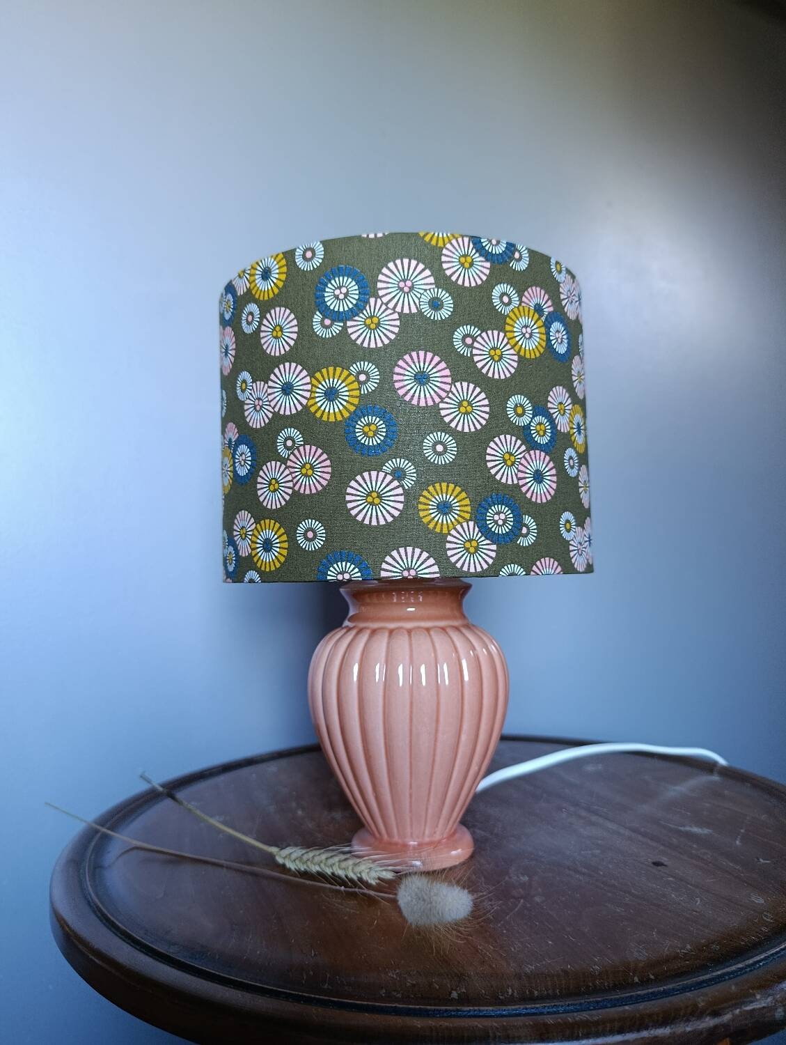 Coral tar ceramic lamp, khaki lampshade with flowers.