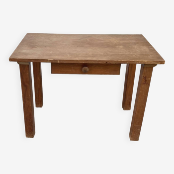 Petit bureau ou table basse en bois