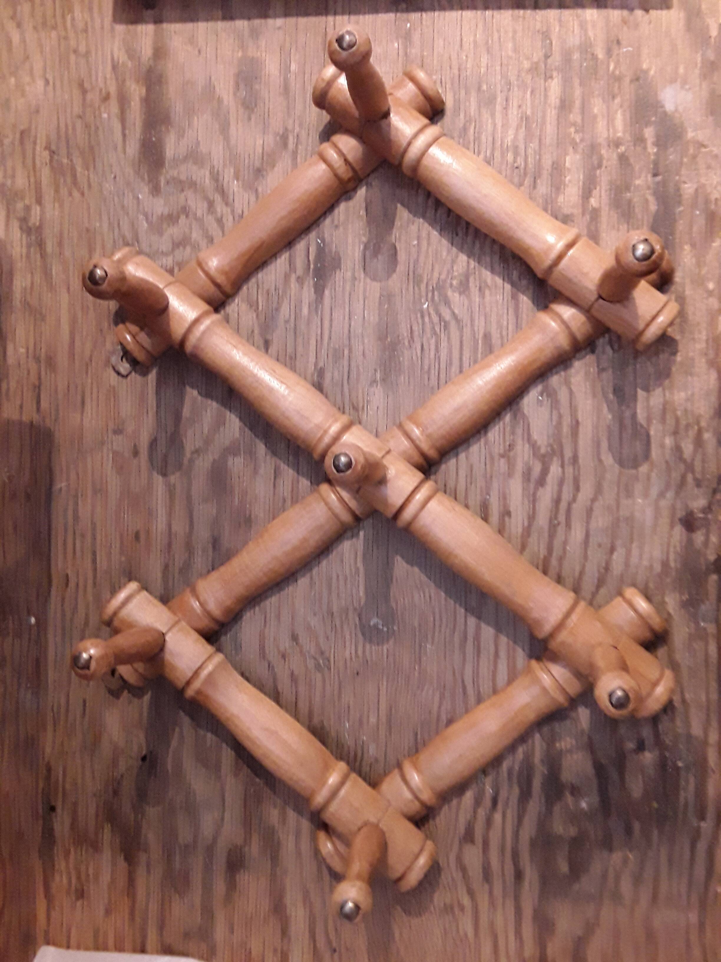 Porte manteaux accordéon