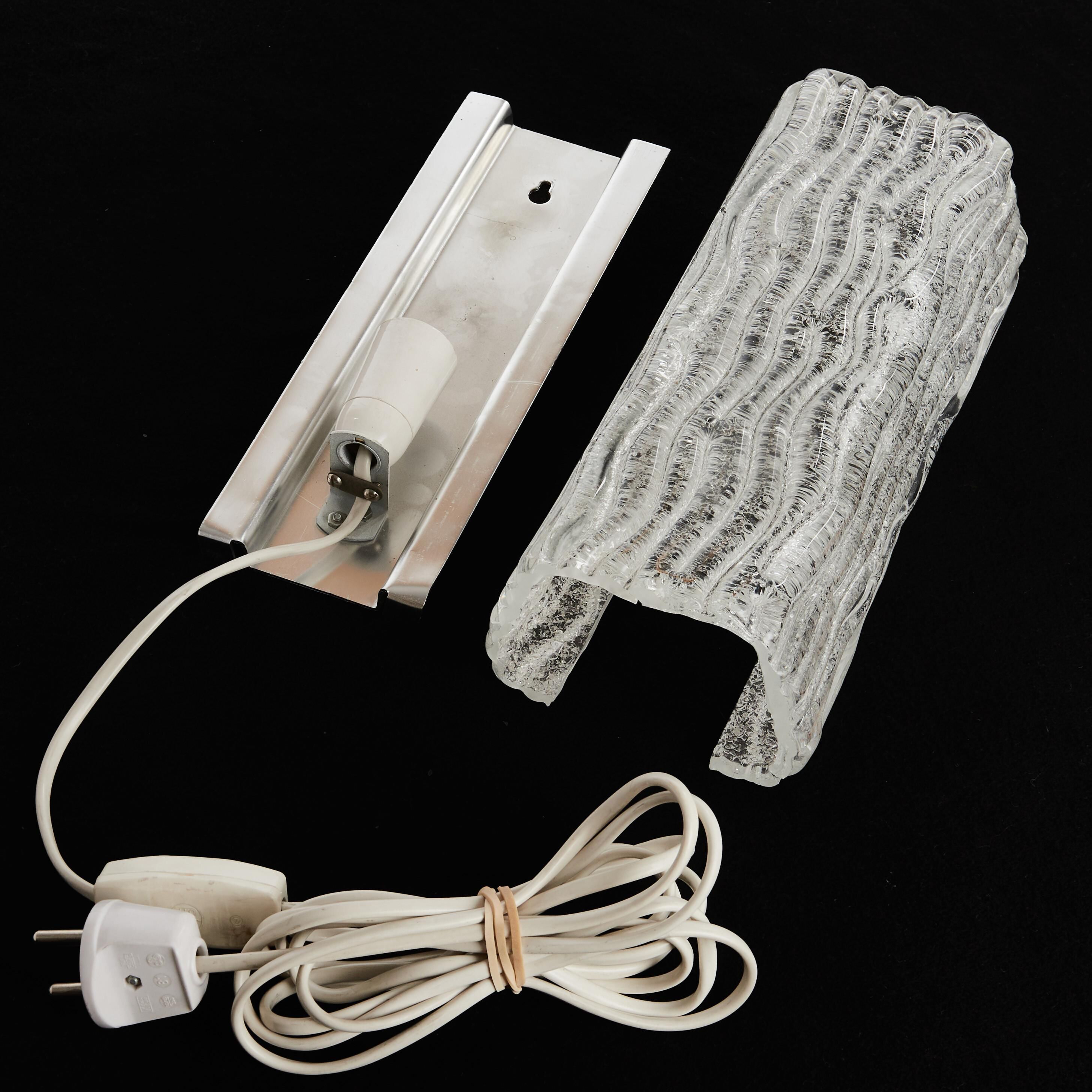 Frosted glass wall light by Orrefors, mid-century modern, Sweden 1960.
