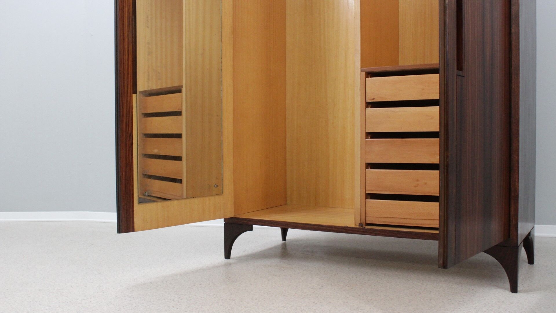 Italian mid century rosewood wardrobe 1950s