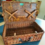 Coracle vintage wicker picnic basket