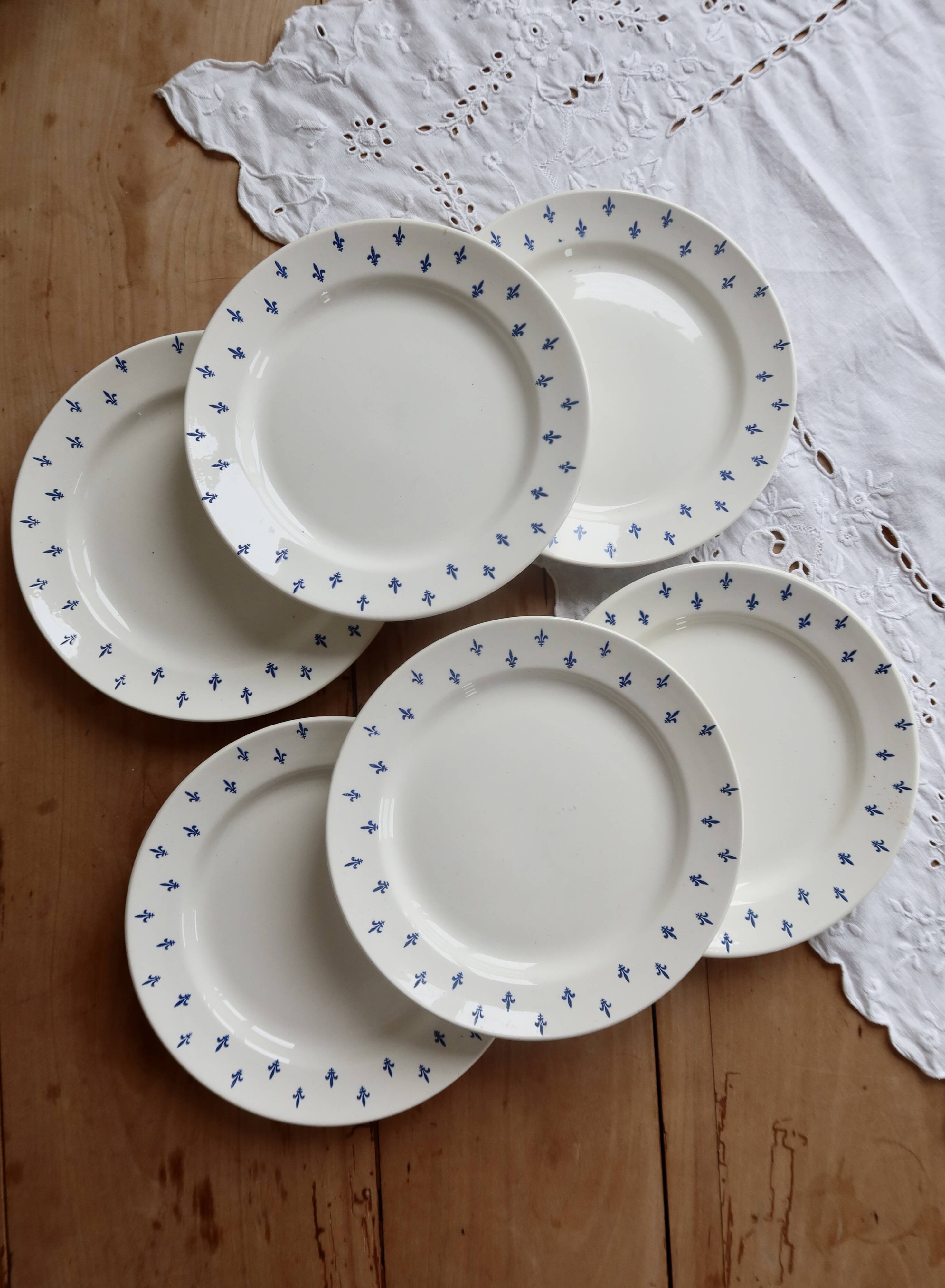 6 vintage dessert plates in white earthenware – blue fleur-de-lis decoration