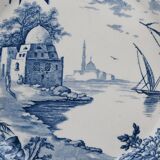 Gien plate seen from the Orient