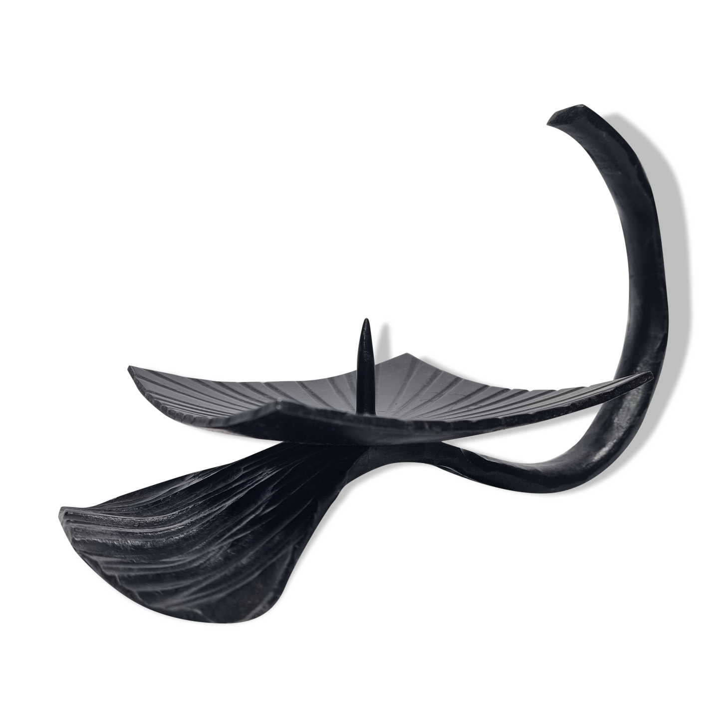 Art Deco wrought iron spade in the shape of Ginkgo Biloba leaf