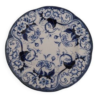 Creil and montereau dish