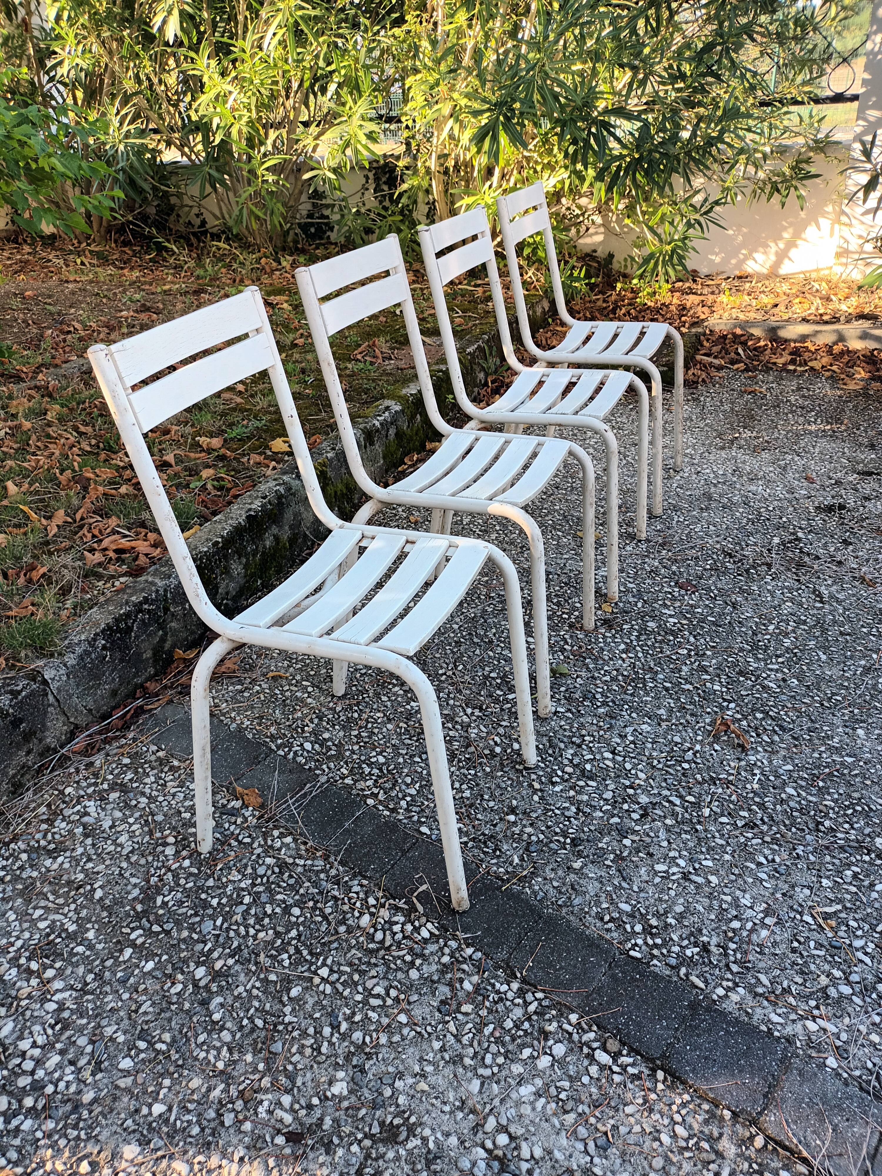 4 chaises bistrot vintage