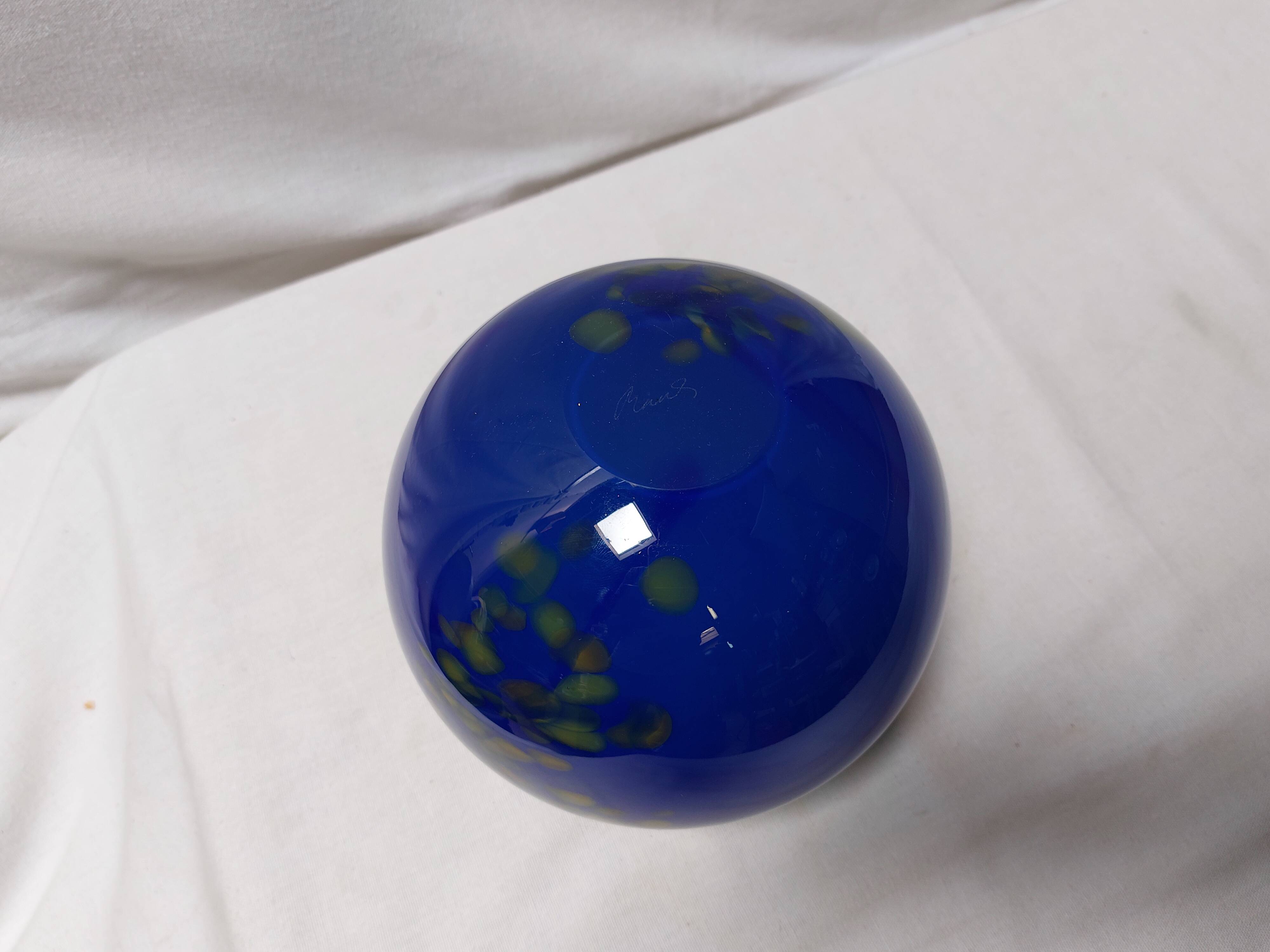 Ball vase art glassware workshop Beranek