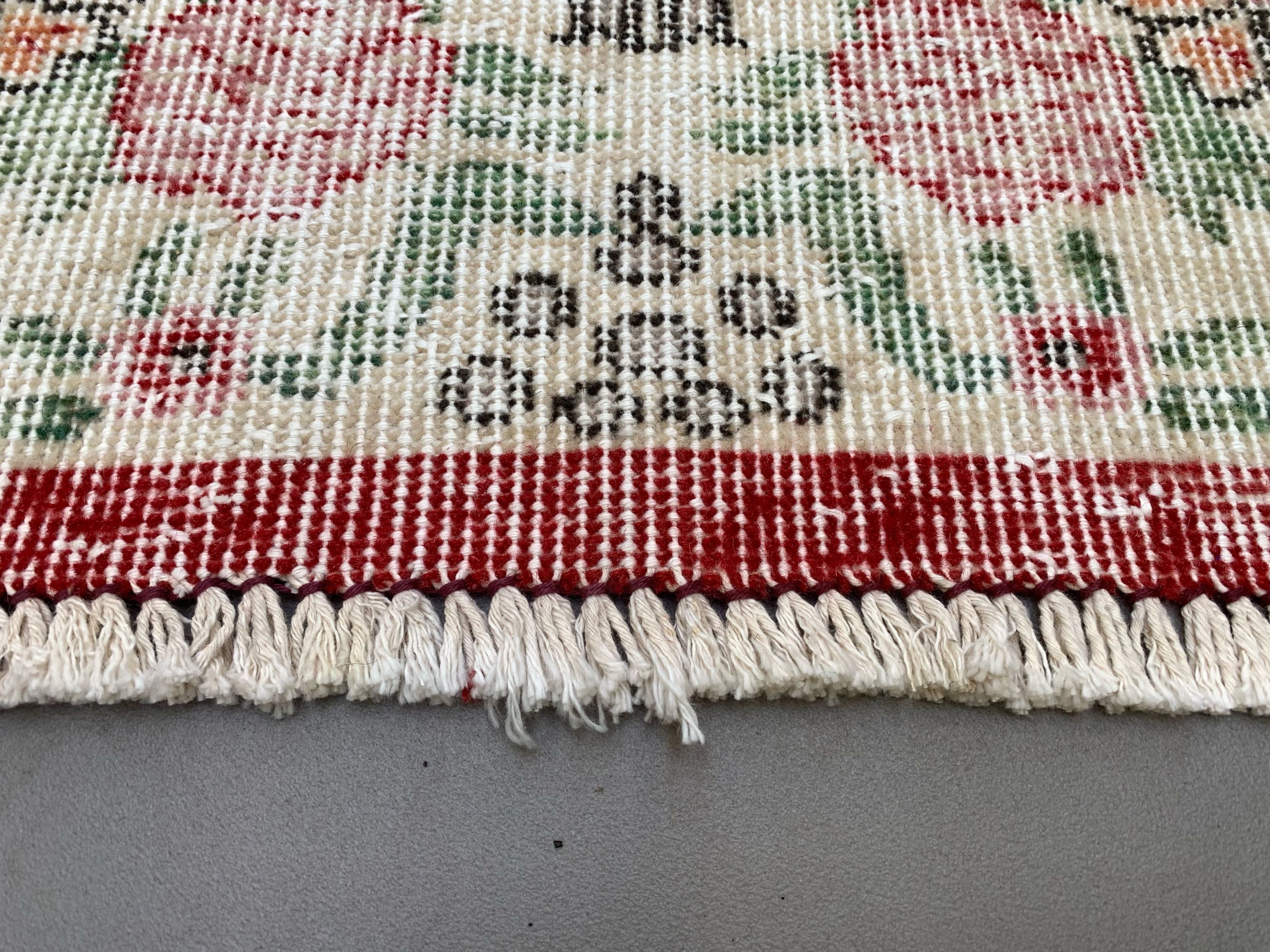 Vintage turkish rug 185x122 cm shabby distressed carpet medium