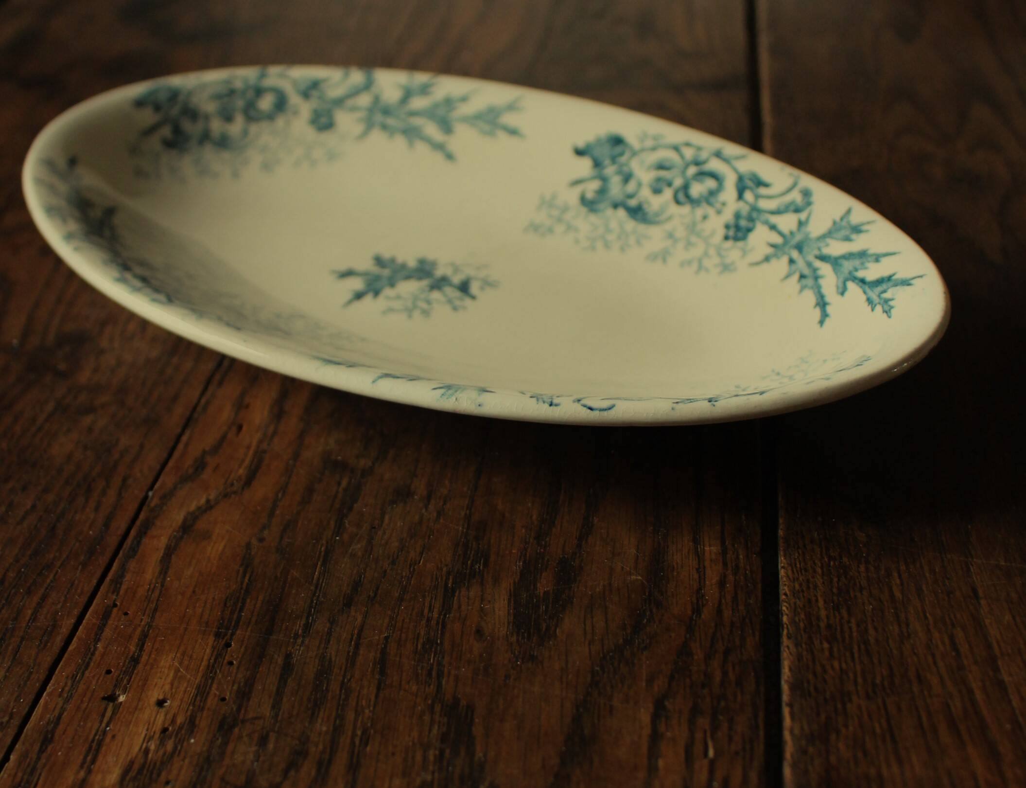 Longwy Chardons blue ironstone dish