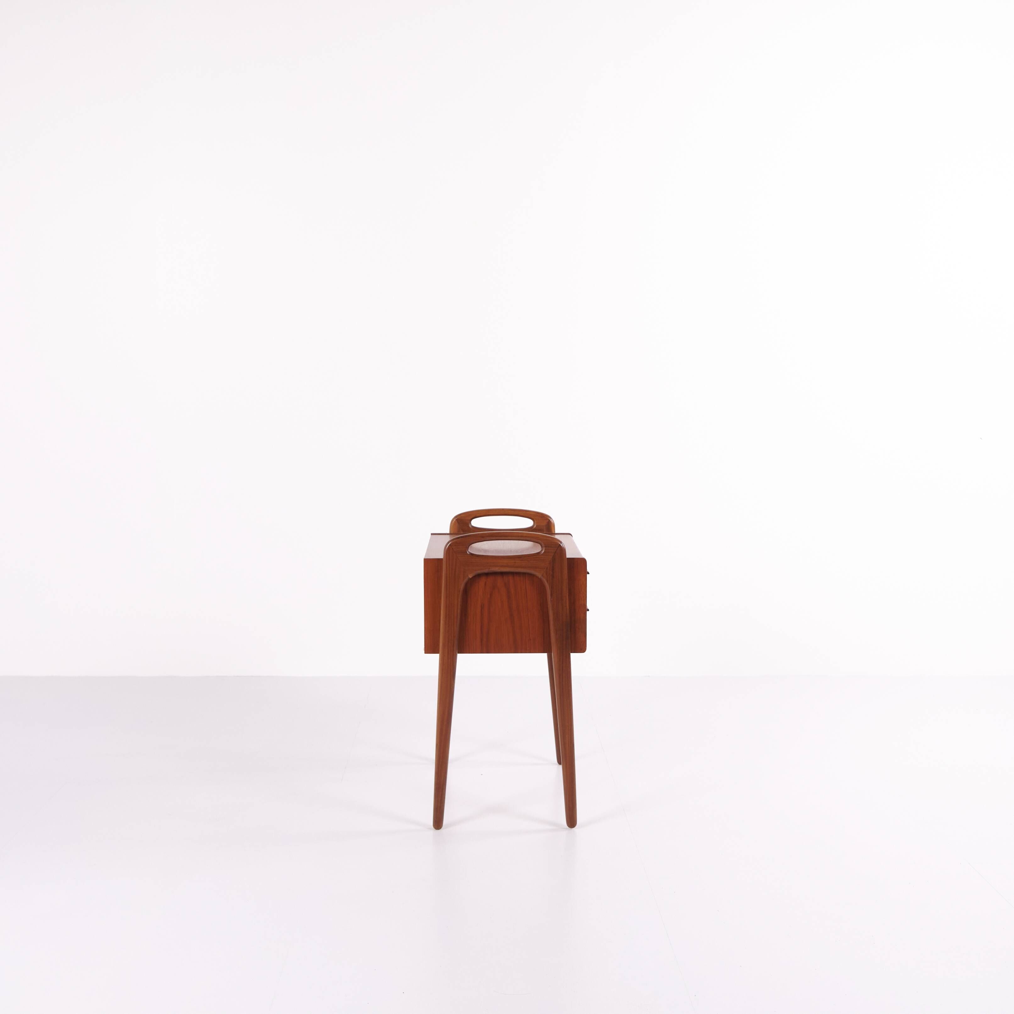 Table d'appoint / de chevet - Teck - Design danois - Années 1960