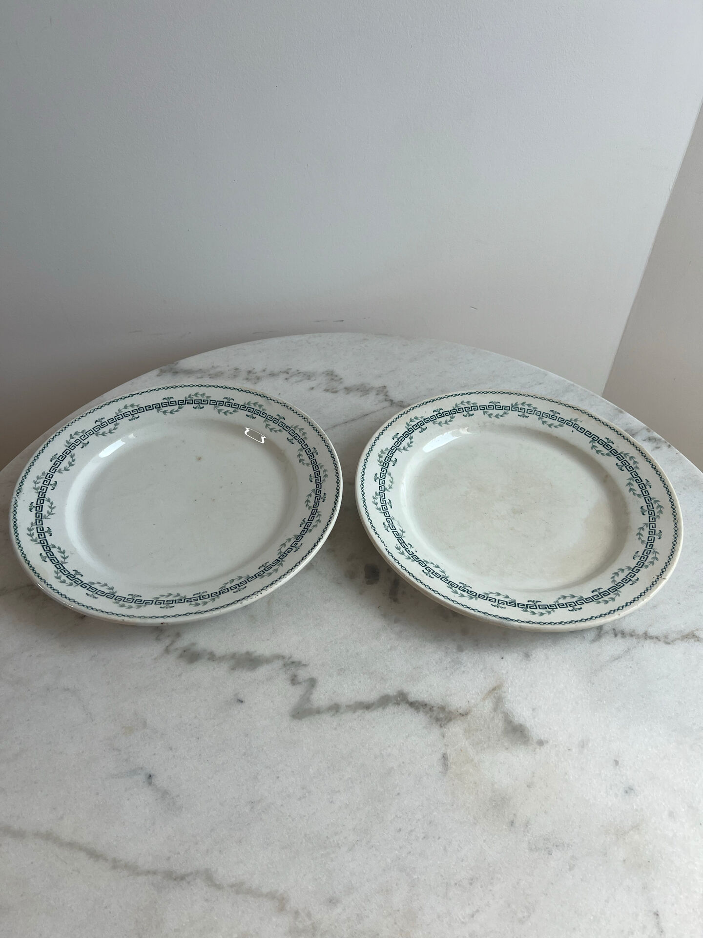 Lot de 2 assiettes plates GIEN, Collection Austerlitz