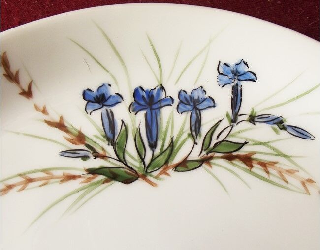 Suite de 9 coupelles d’assiettes Limoges