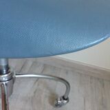 Chaise pivotante en métal chromé style industriel / vintage années 50-60