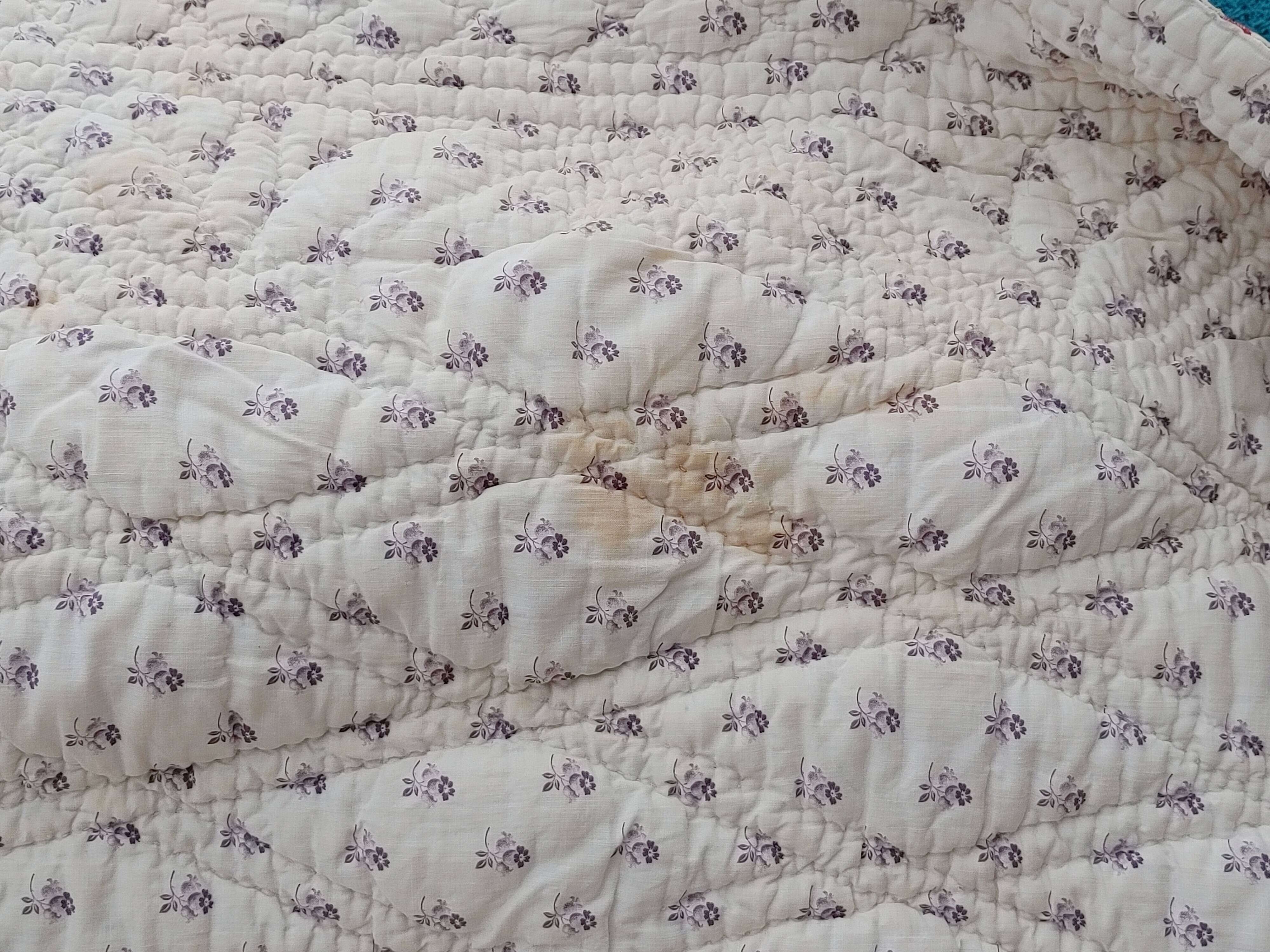 Boutis old antique quilted blanket with floral decoration - circa 1900/1920