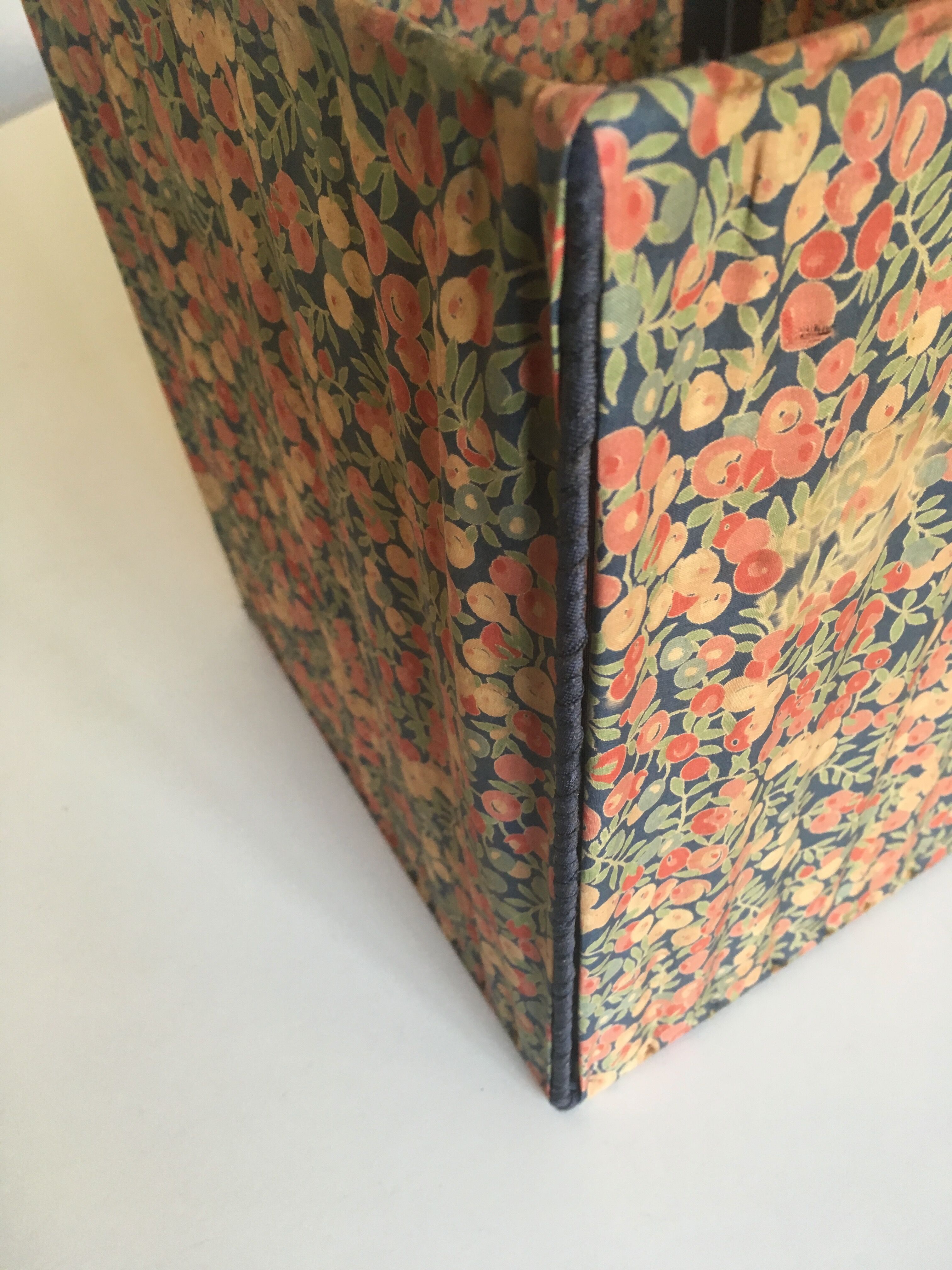 Suspension lampshade in Liberty of London 70s