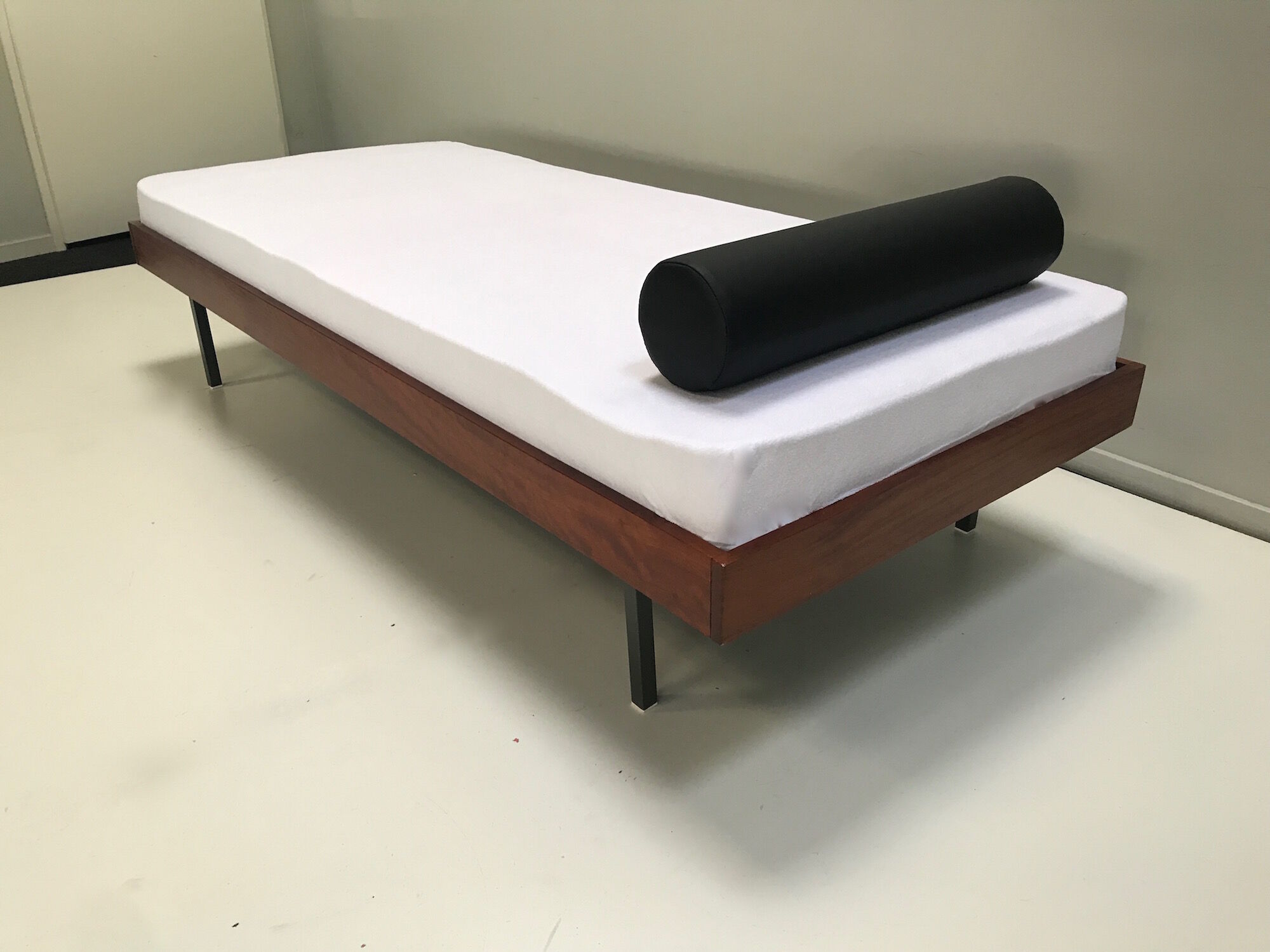 Achilles teak daybed by Rawi Winschoten Netherlands 1950