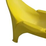 Chaise longue de piscine jaune moderne du milieu du siècle