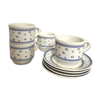 Set of 4 cups and small plates