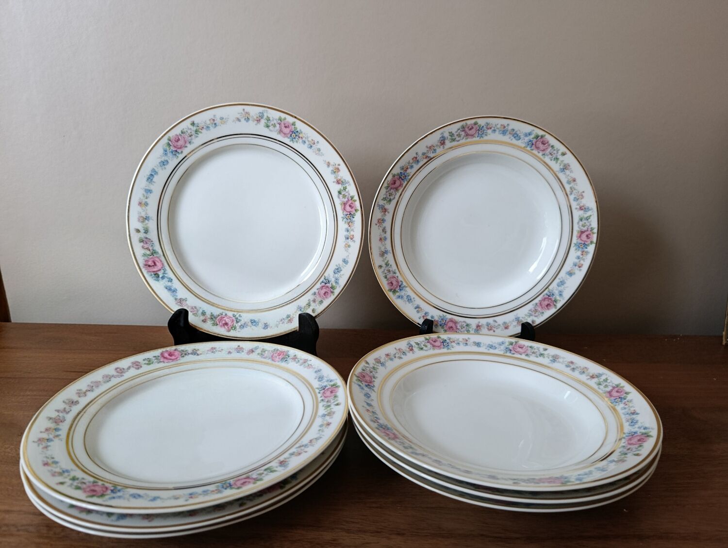 Set of 8 floral design plates | D.R.B. Limoges porcelain