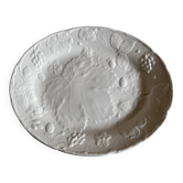 Plat en faïence anglaise Burleigh Davenport relief fraise et feuille vigne