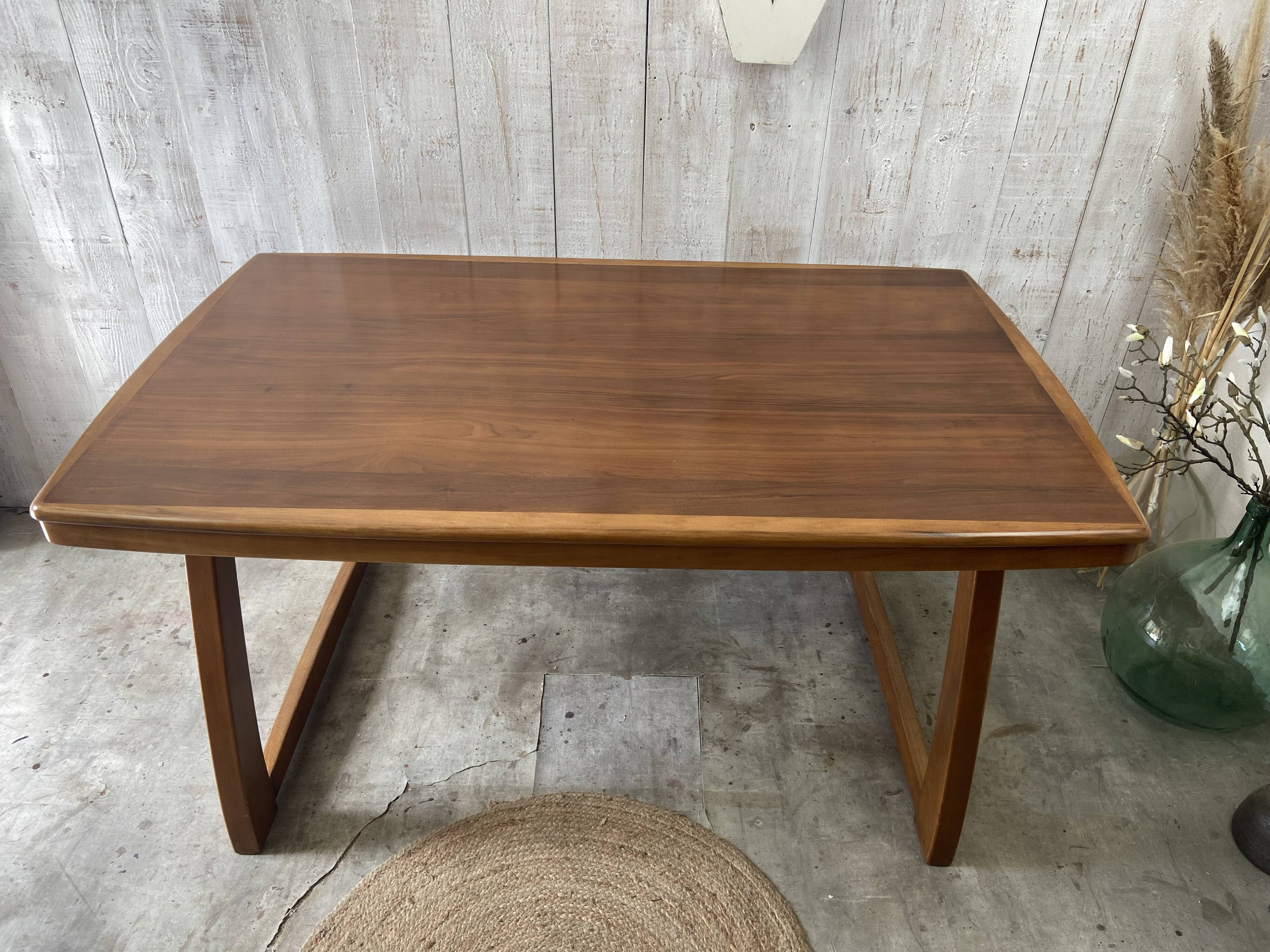 Table scandinave vintage