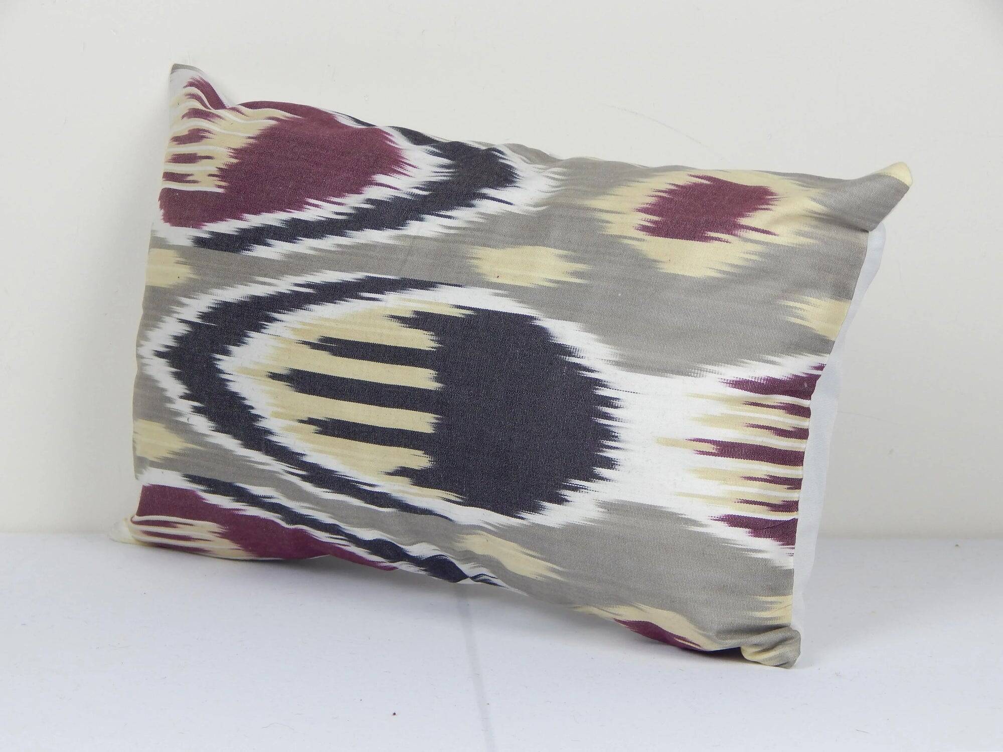 Vintage ikat cushion cover 30x51 cm