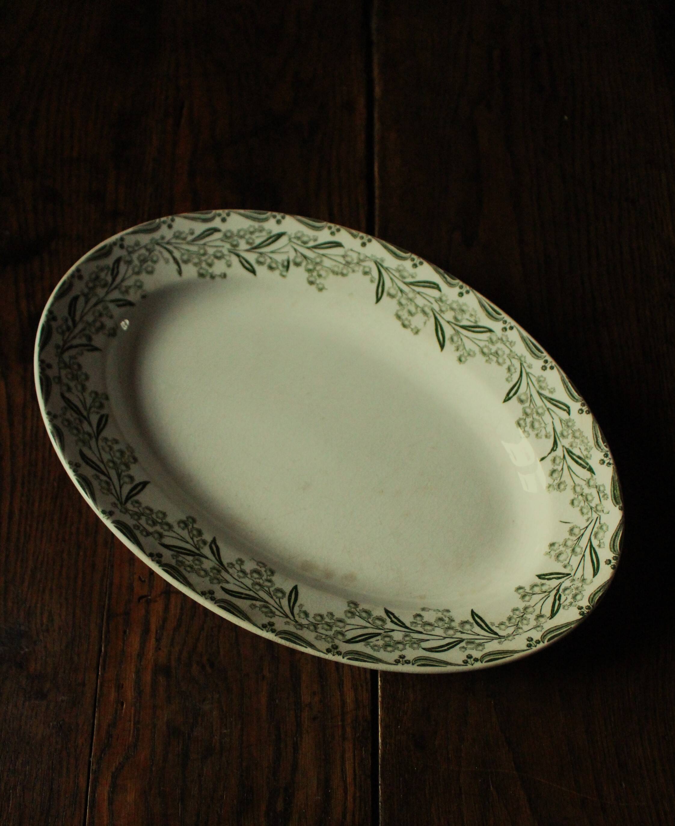 Plat ovale vert Mimosas Saint Amand