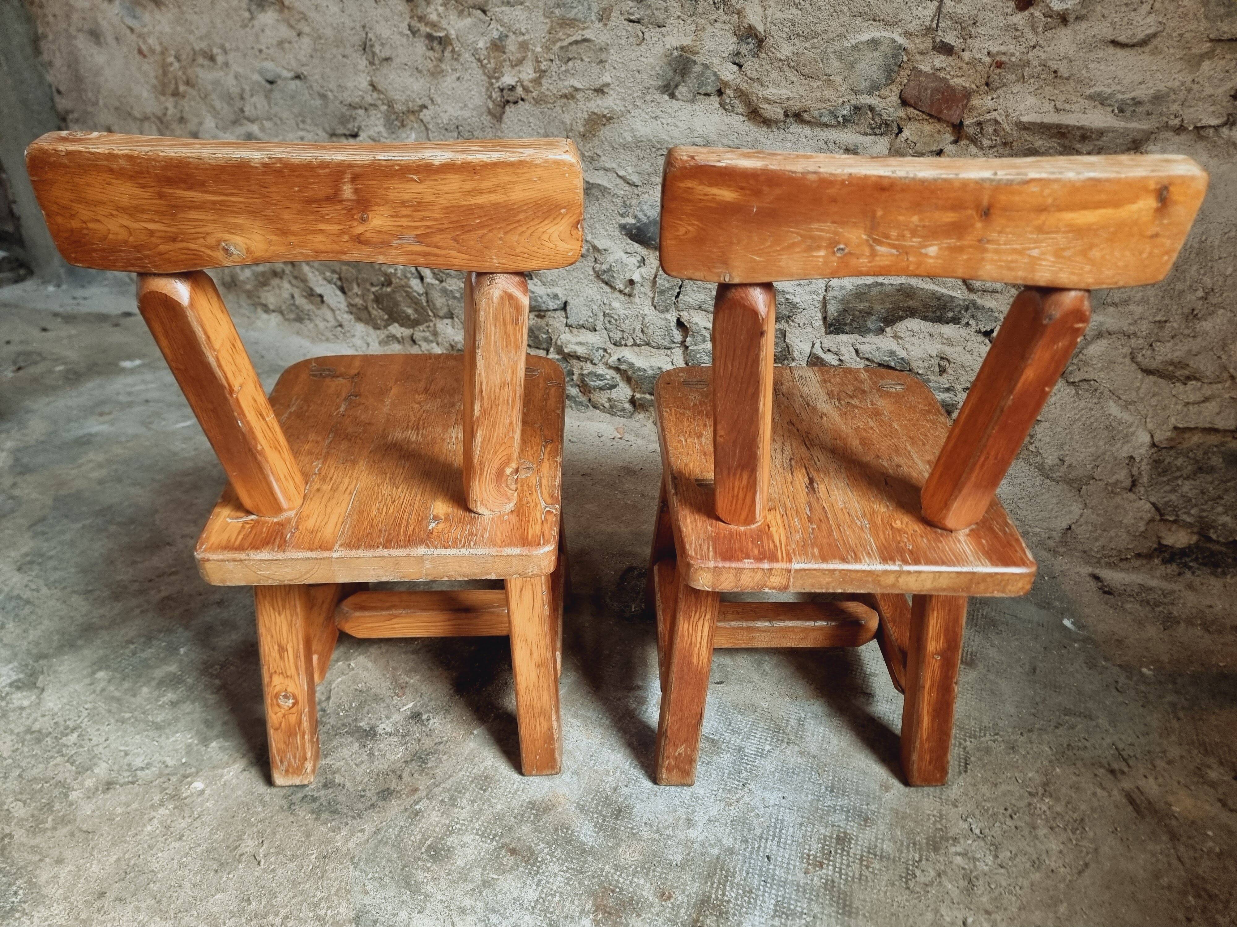 Pair of Canadian Brutalist Pine Chairs – Rustic Design from the 1970s