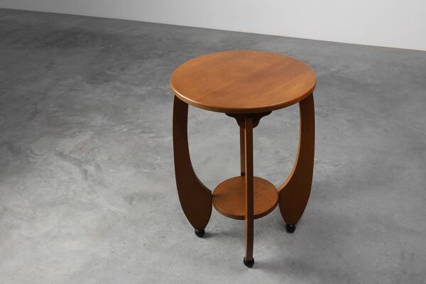 Table d'appoint ronde en chêne de l'École d'Amsterdam, Pays-Bas, vers 1920