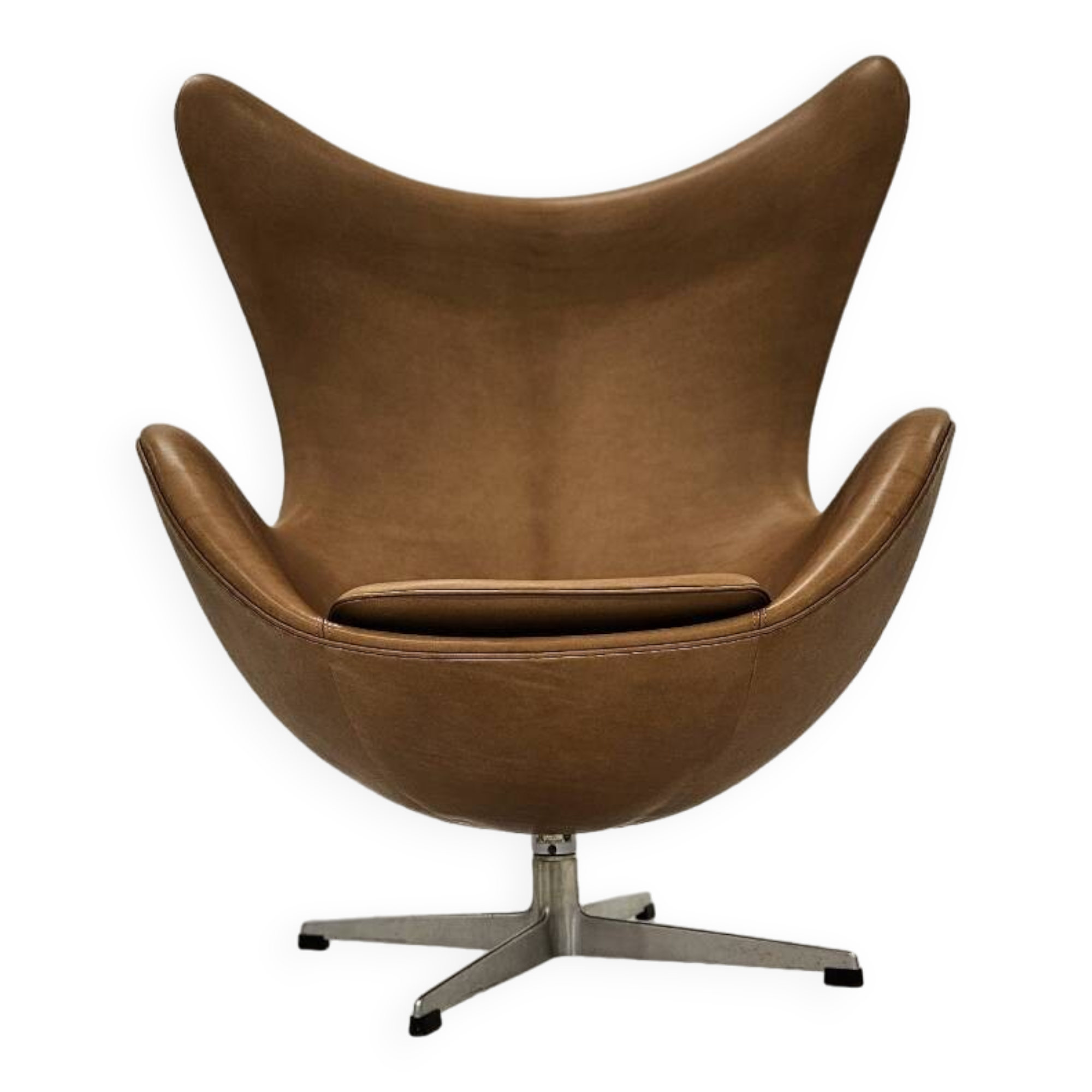 Arne Jacobsen Egg chair by Fritz Hansen