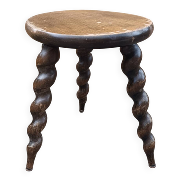 brutalist tripod farm stool | twisted legs
