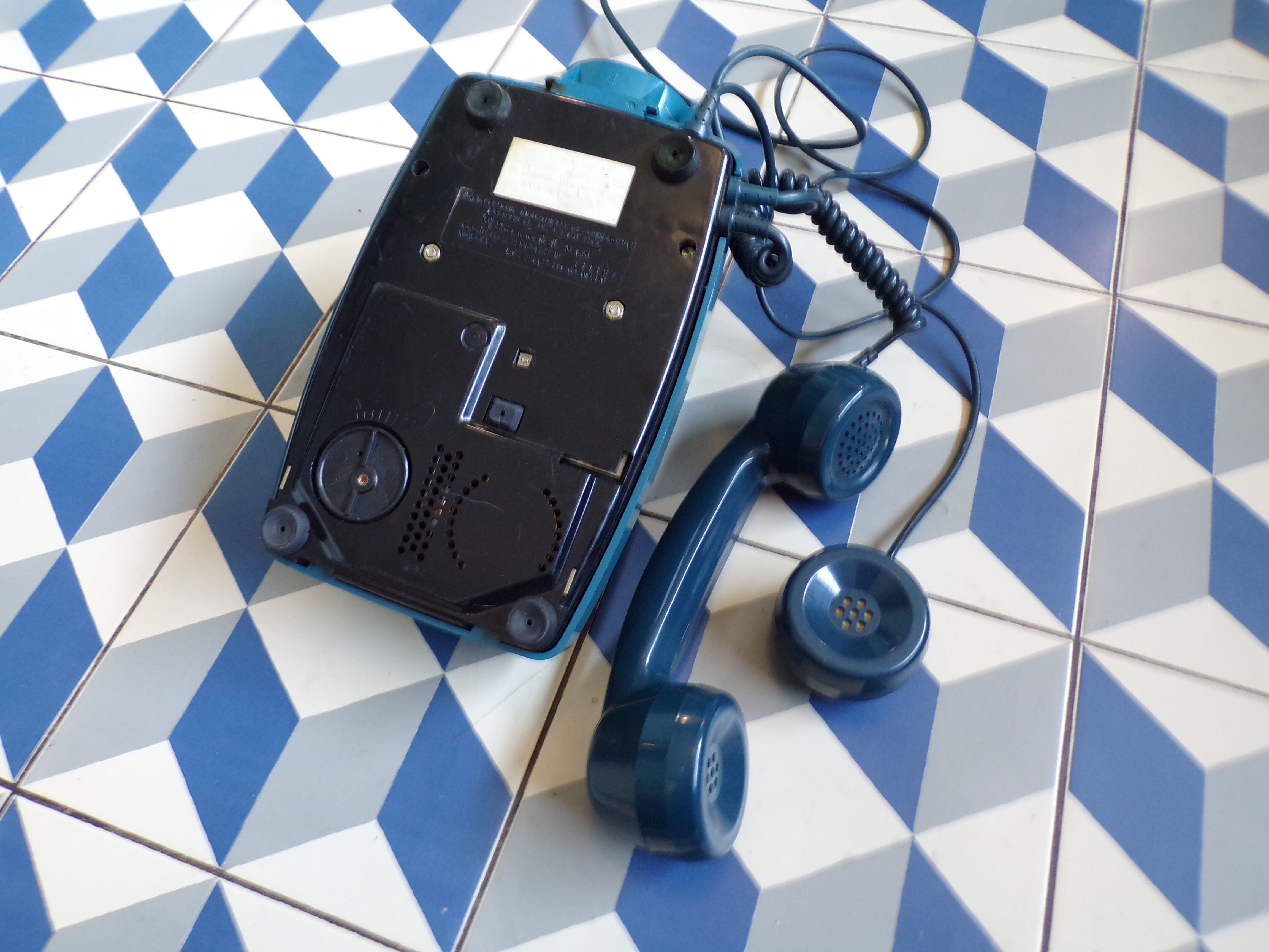 Socotel s63 blue phone