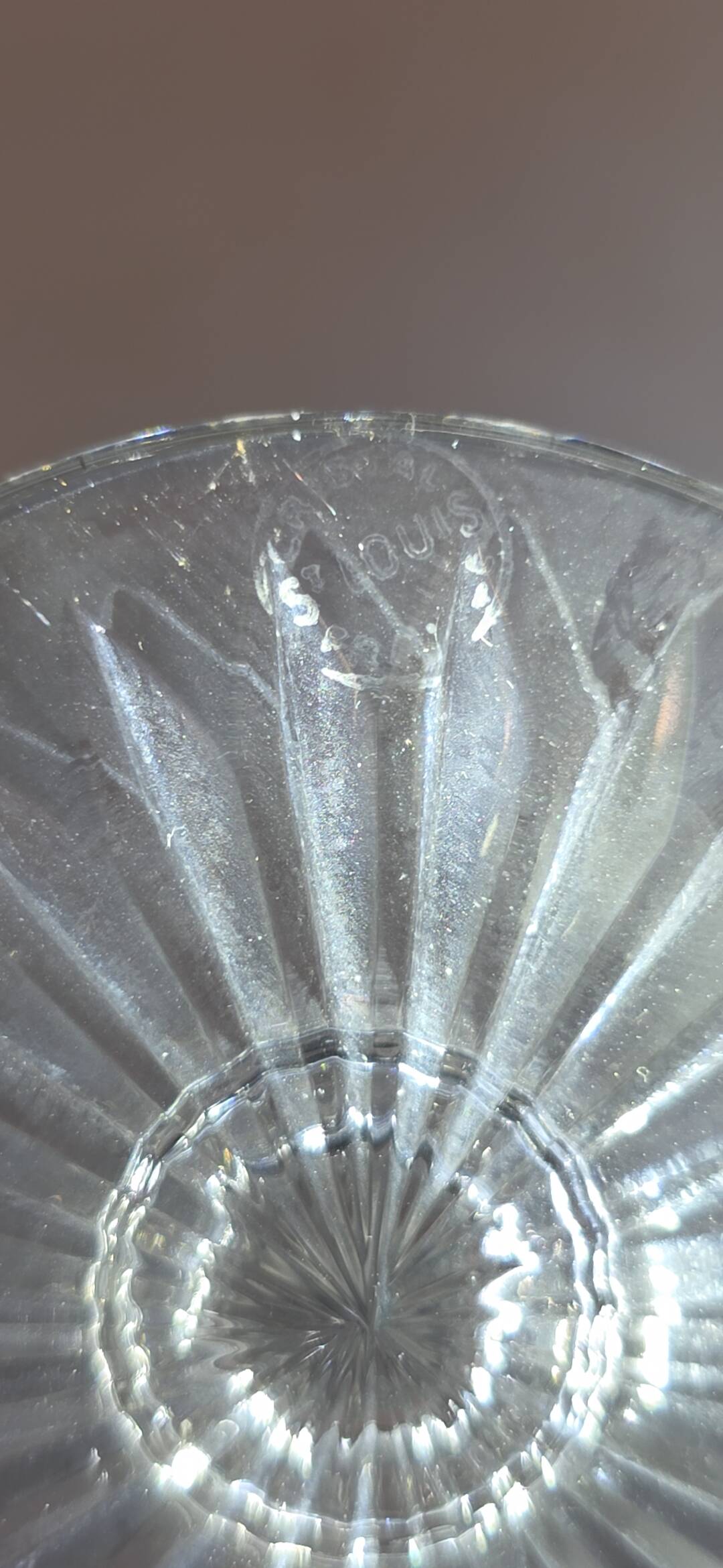 Service de 27 verres en cristal de Saint-Louis — Modèle Trianon