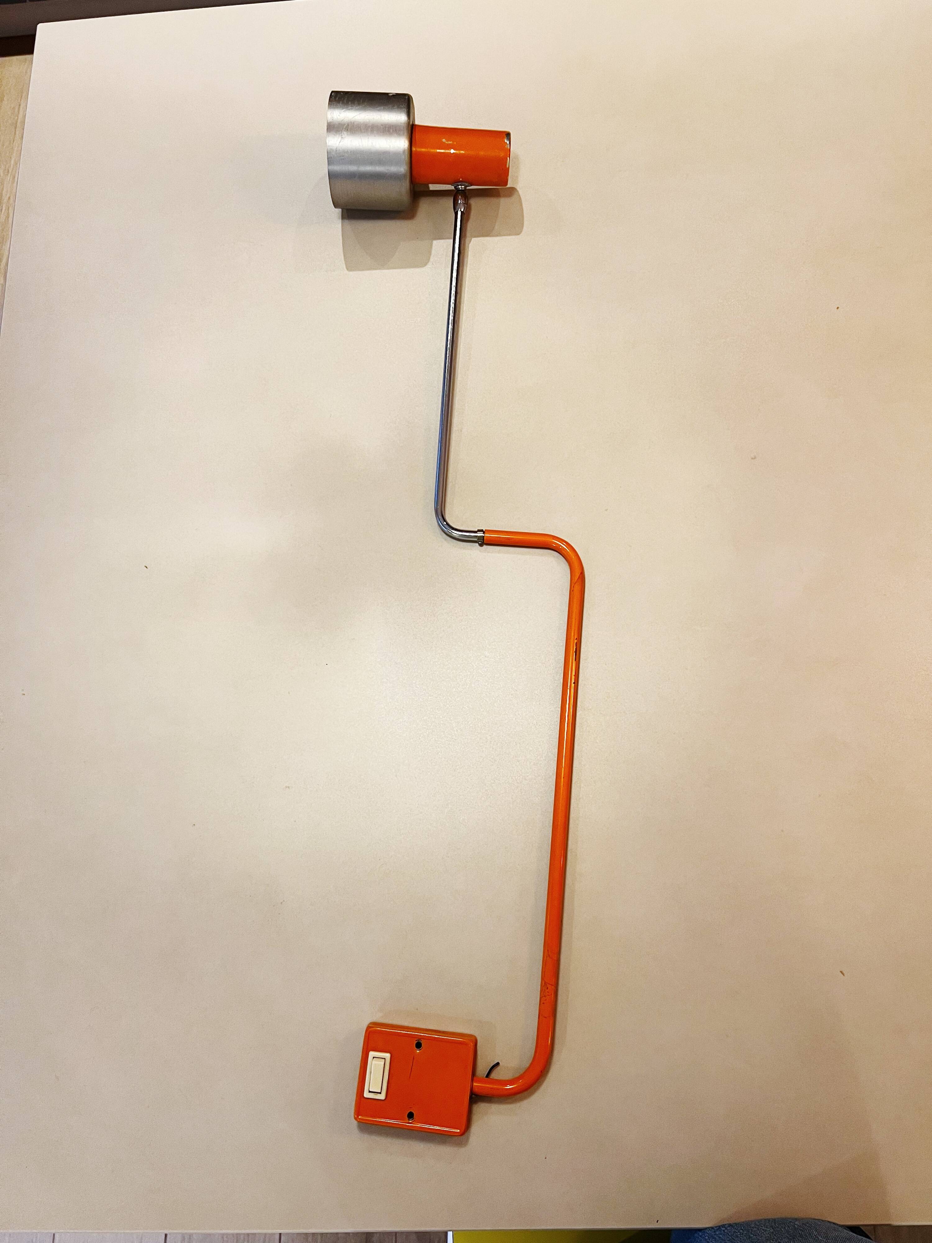 Articulated wall light 70