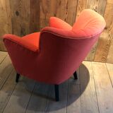 Contemporary designer chair