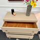 Commode vintage beige