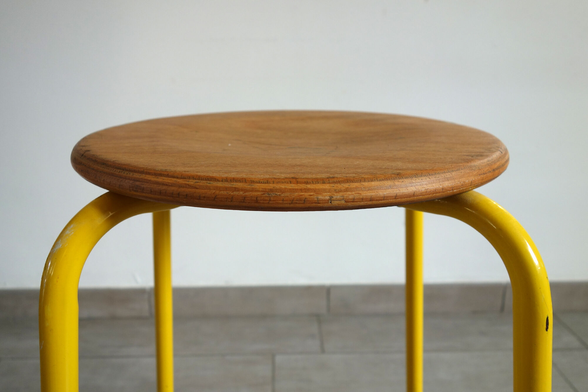 Tabouret d'école vintage