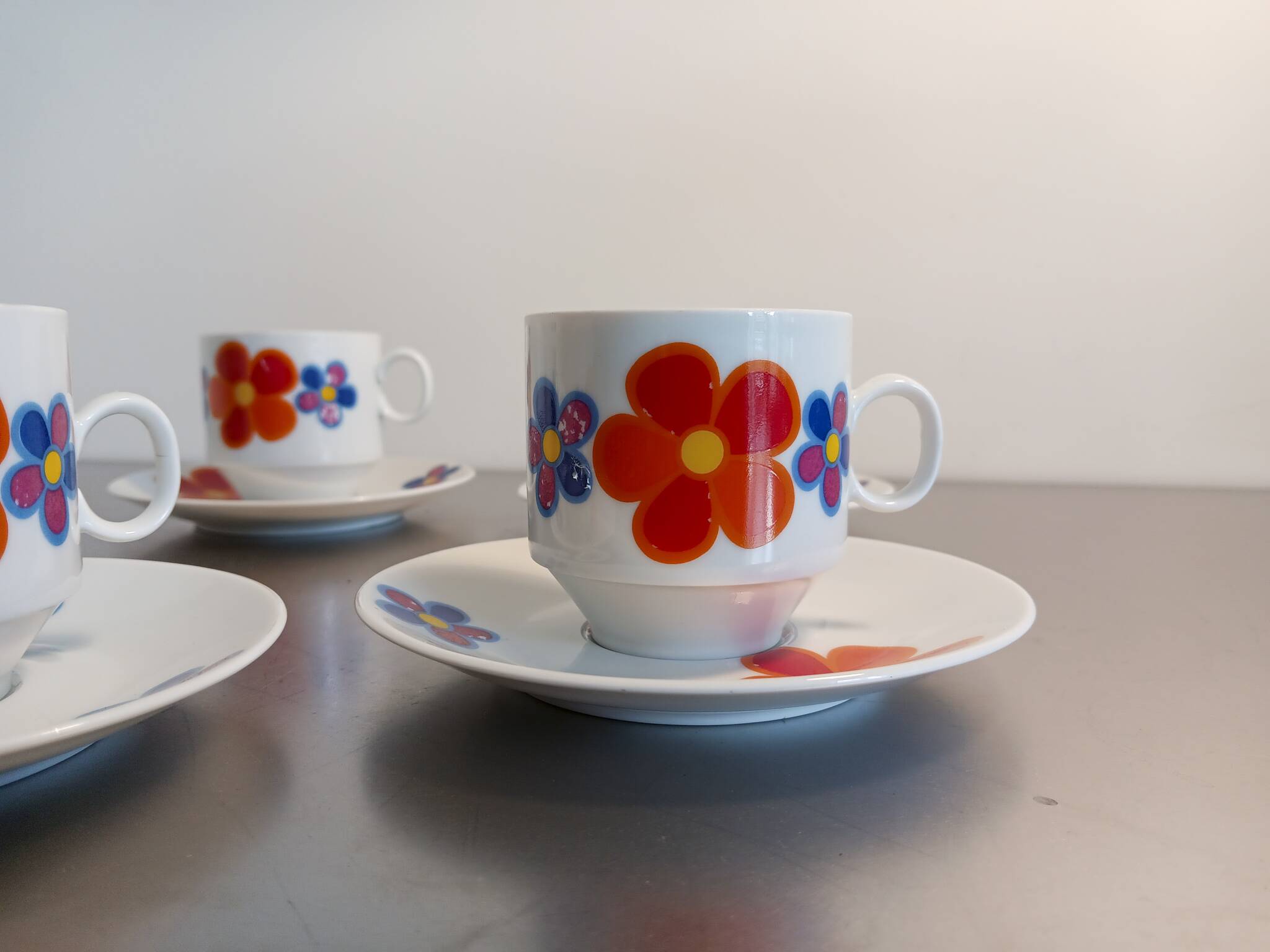 5 vintage cups. Manufacture Winterling Marktleuthen Bavaria - Floral patterns, 70s style