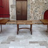 Dining room table by Maison Krieger, Art Nouveau, circa 1900, in solid oak