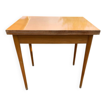 Table à manger pliante carrée vintage en bois marron — design mid-century années 60