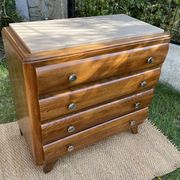 Compass leg chest of drawers