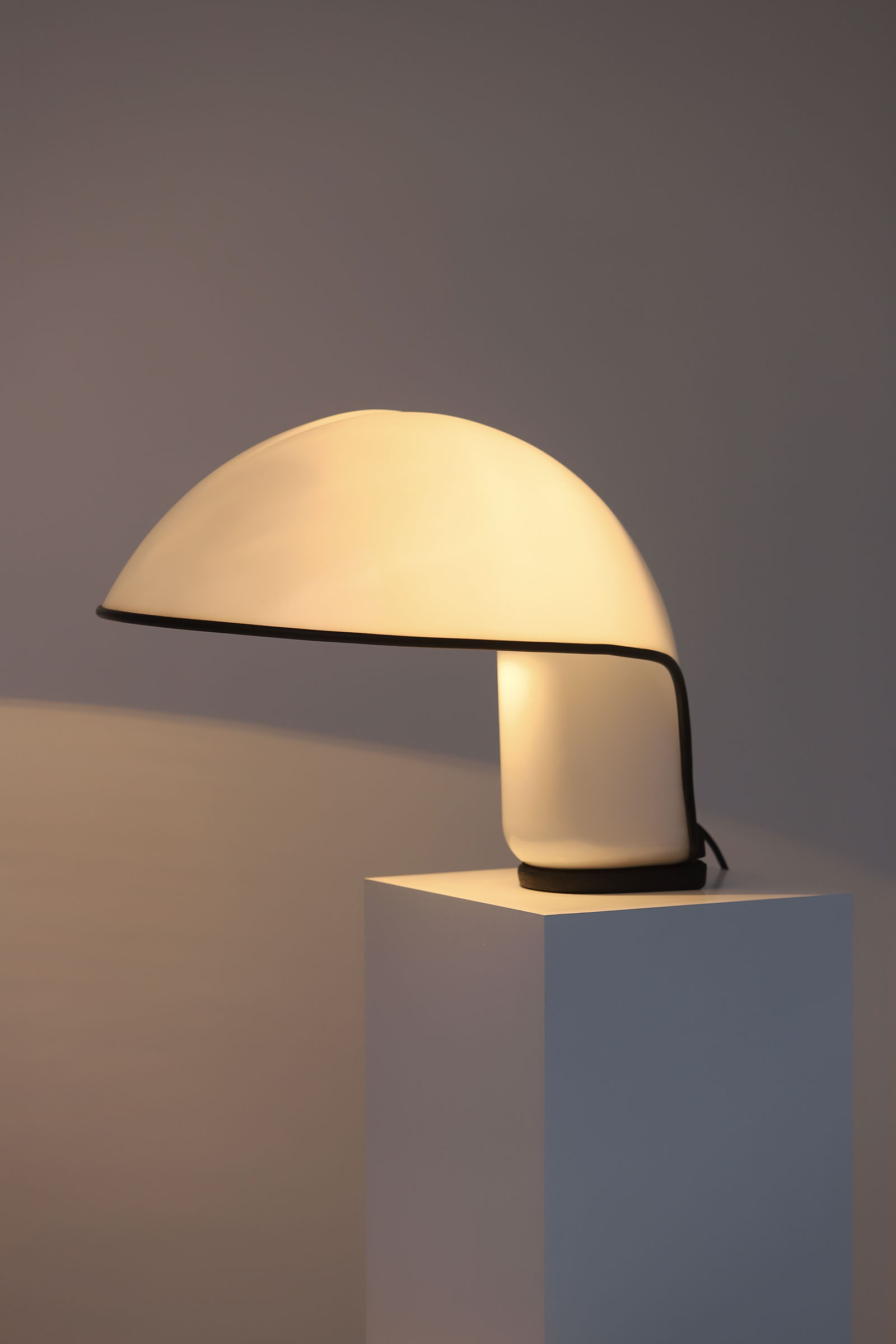 Albanella table lamp designed by Sergio Brazzoli and Ermanno Lampa 1973