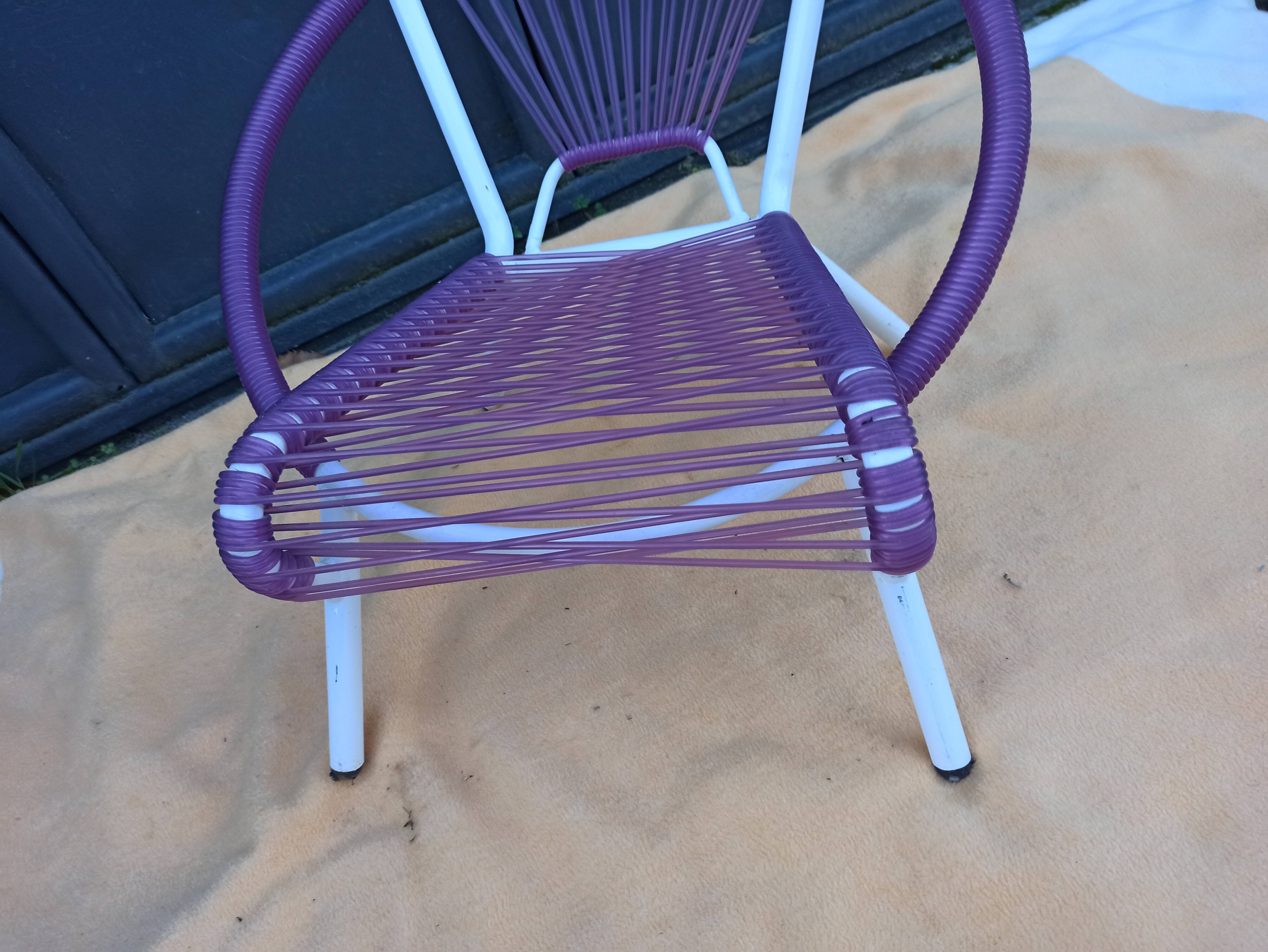 Children's armchair scoubidou purple white tube