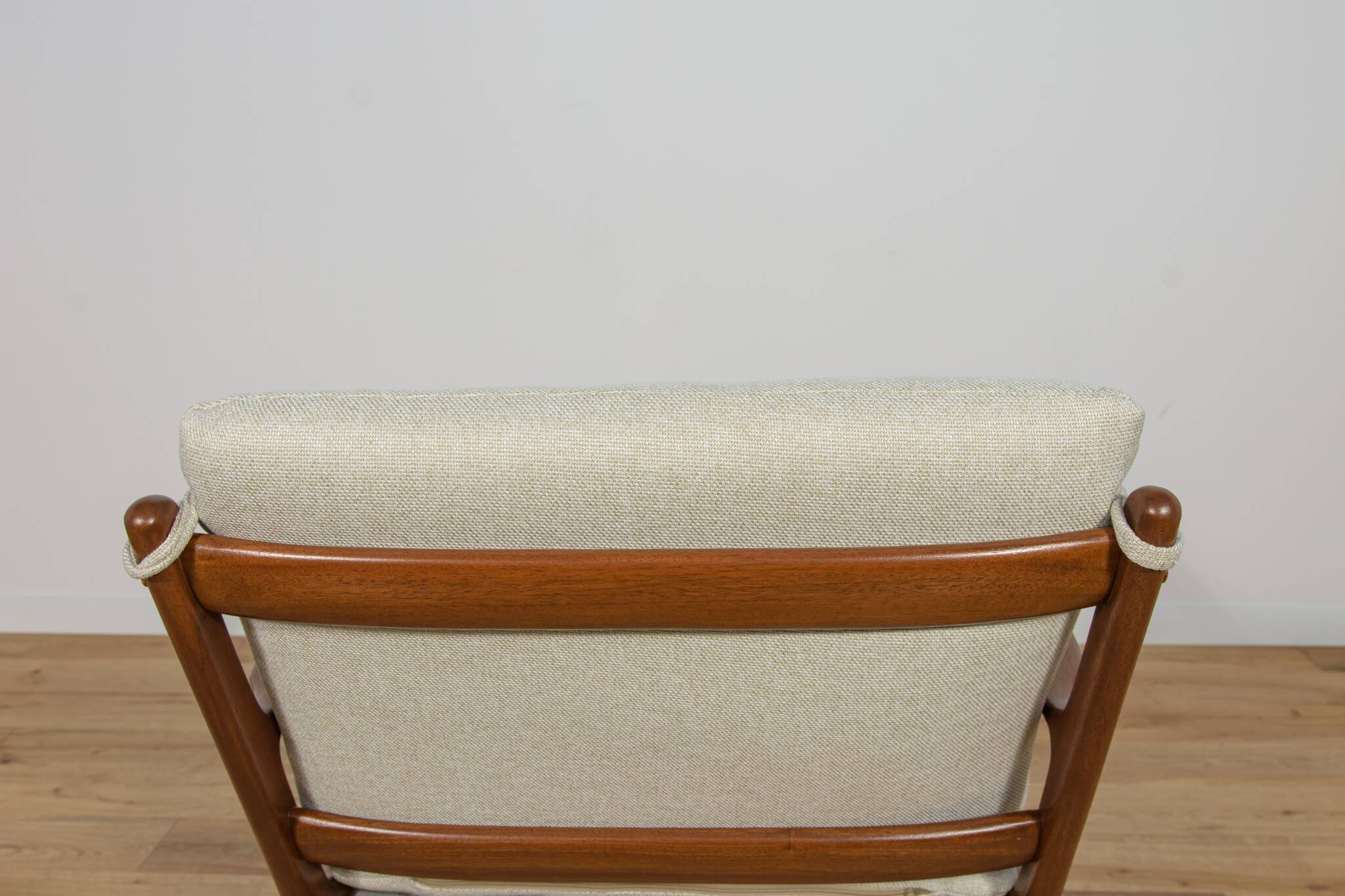 Pj112 armchairs by ole wanscher for poul jeppesens, denmark, 1960s, set of 2