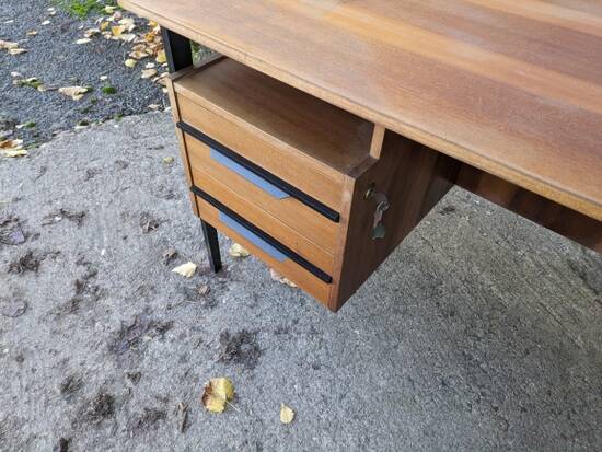 Bureau vintage