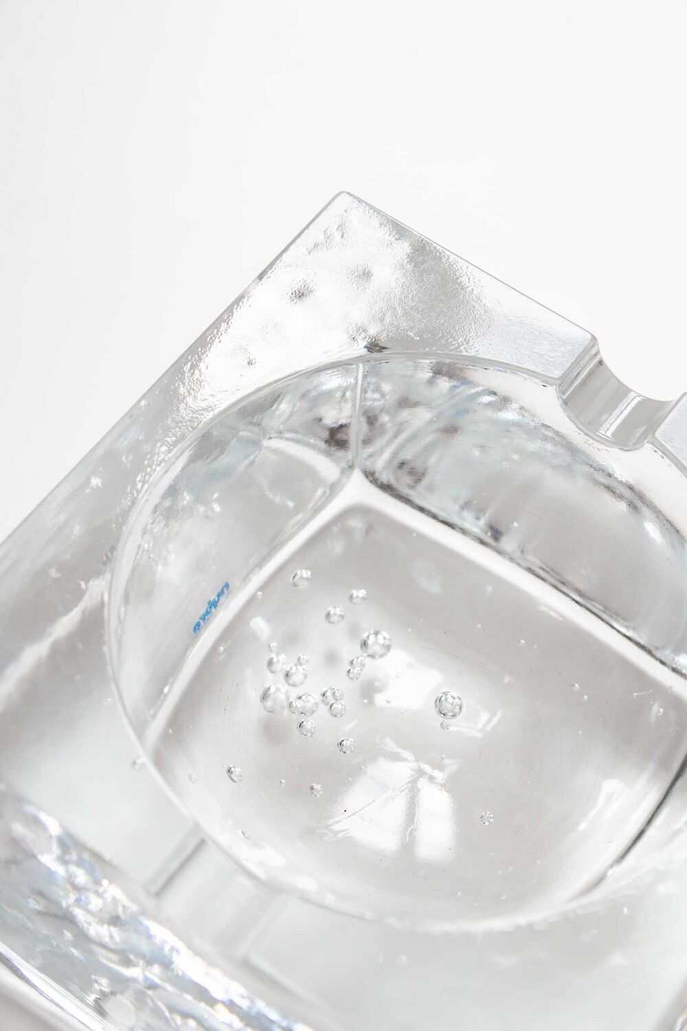 Cendrier en verre soufflé à bulles par Nybro Sweden