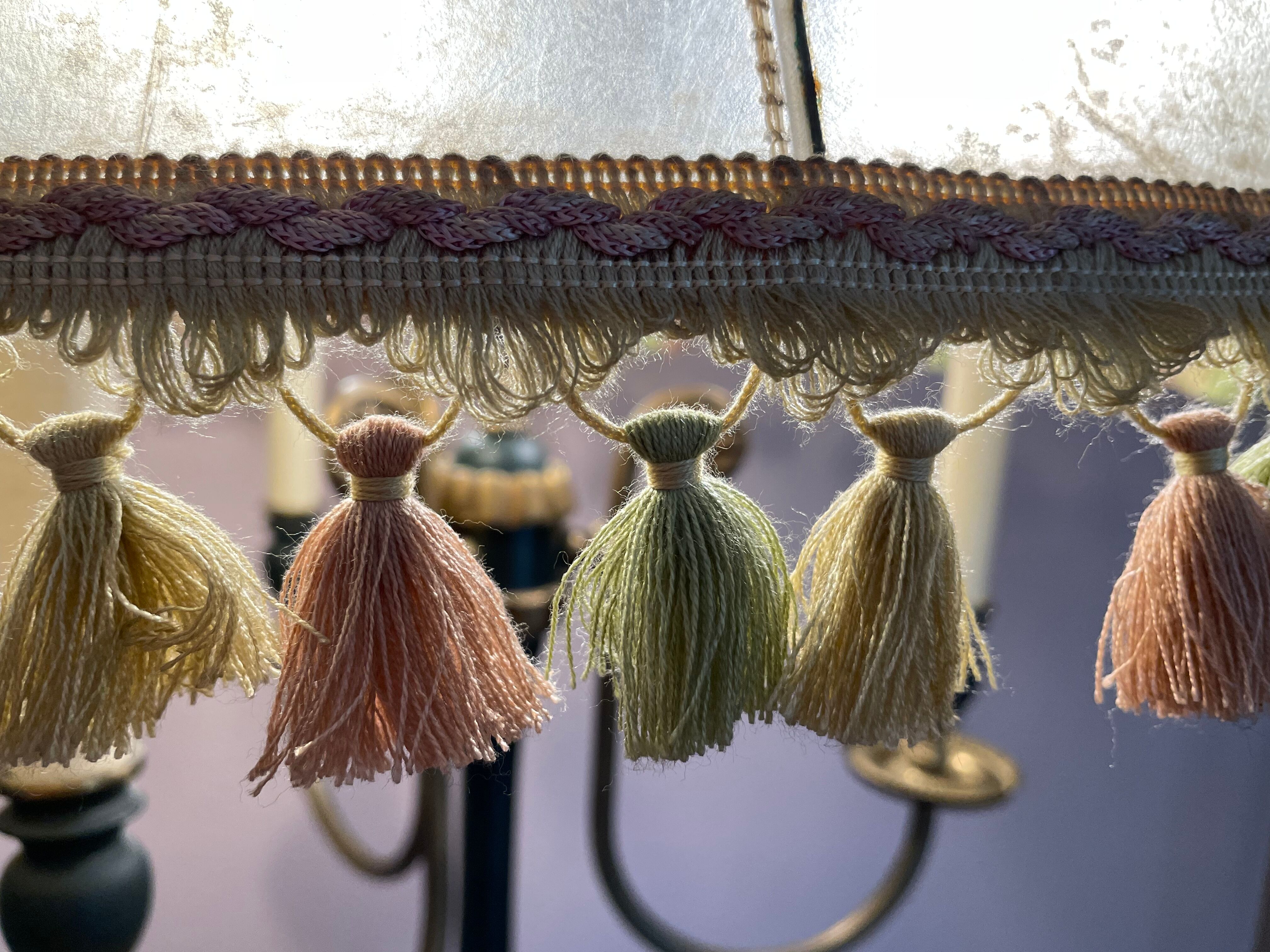 Vintage floor lamp in black and gold metal with lampshades
