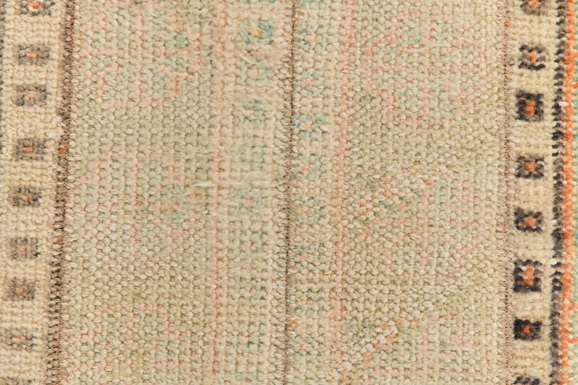 Tapis de couloir vintage turc crème et marron