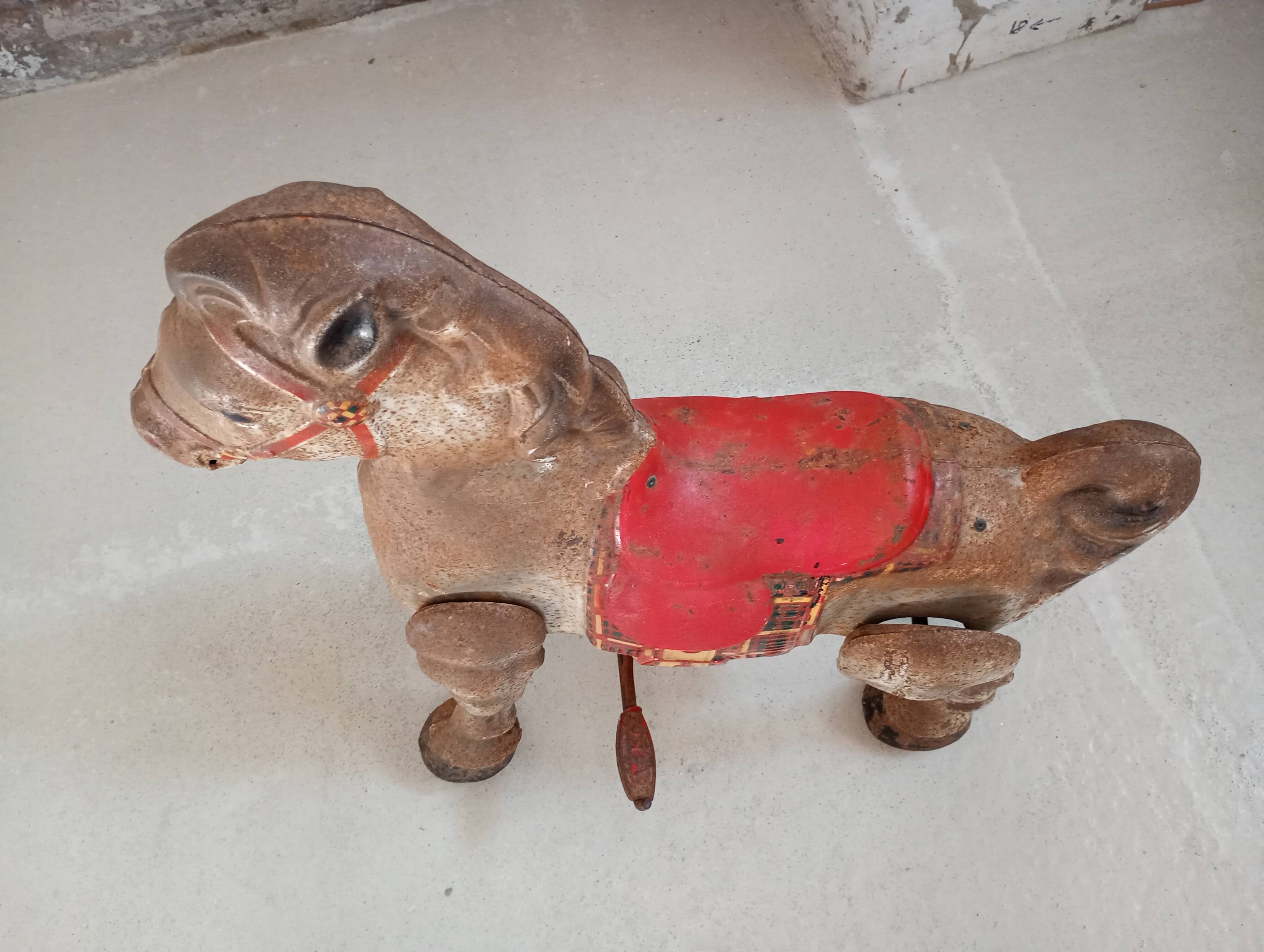 Mobo mechanical pedal horse from the 1940s